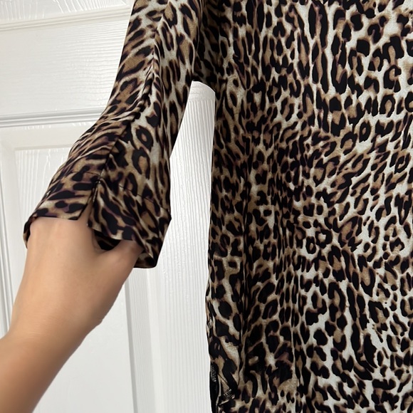 PRIMARK QUARTER SLEEVE ANIMAL PRINT BLOUSE - Picture 2 of 3